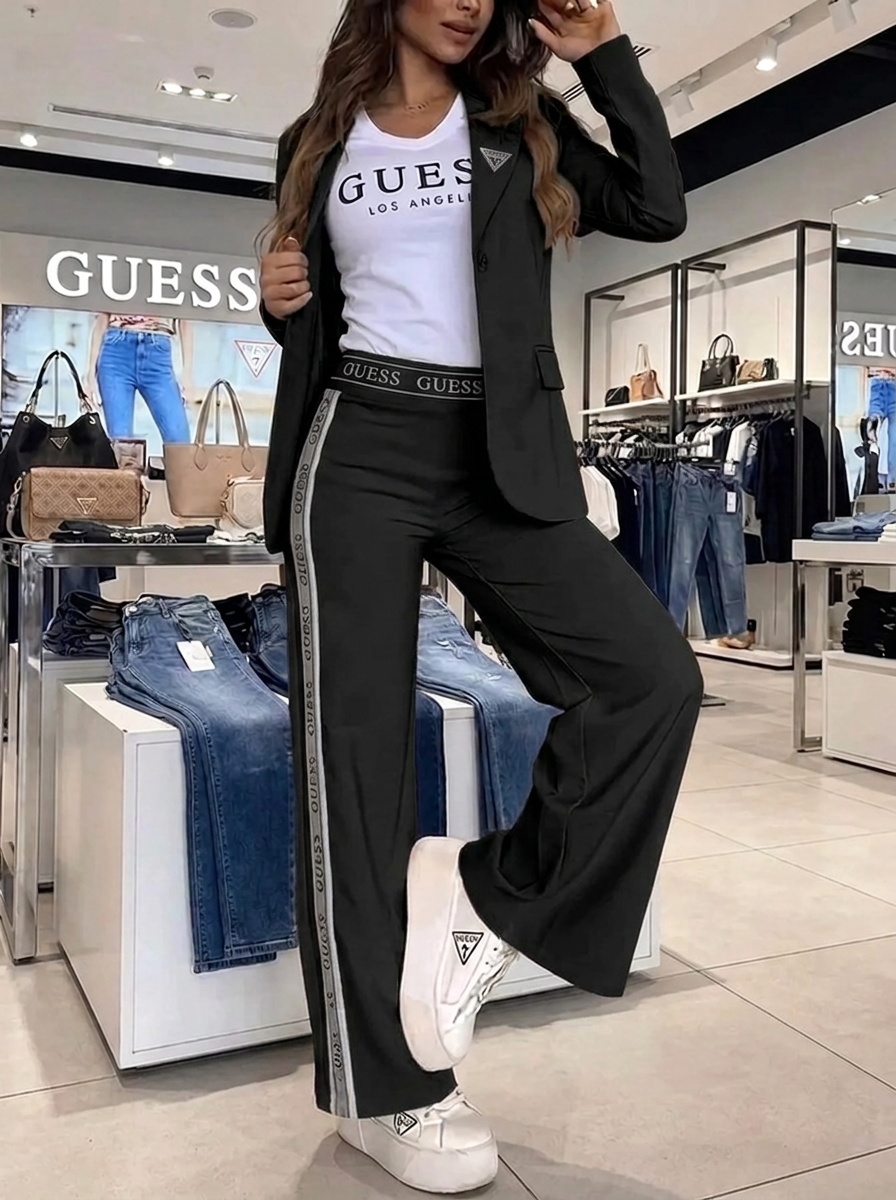 Set di tre pezzi GUESS - 100% cotone elasticizzato