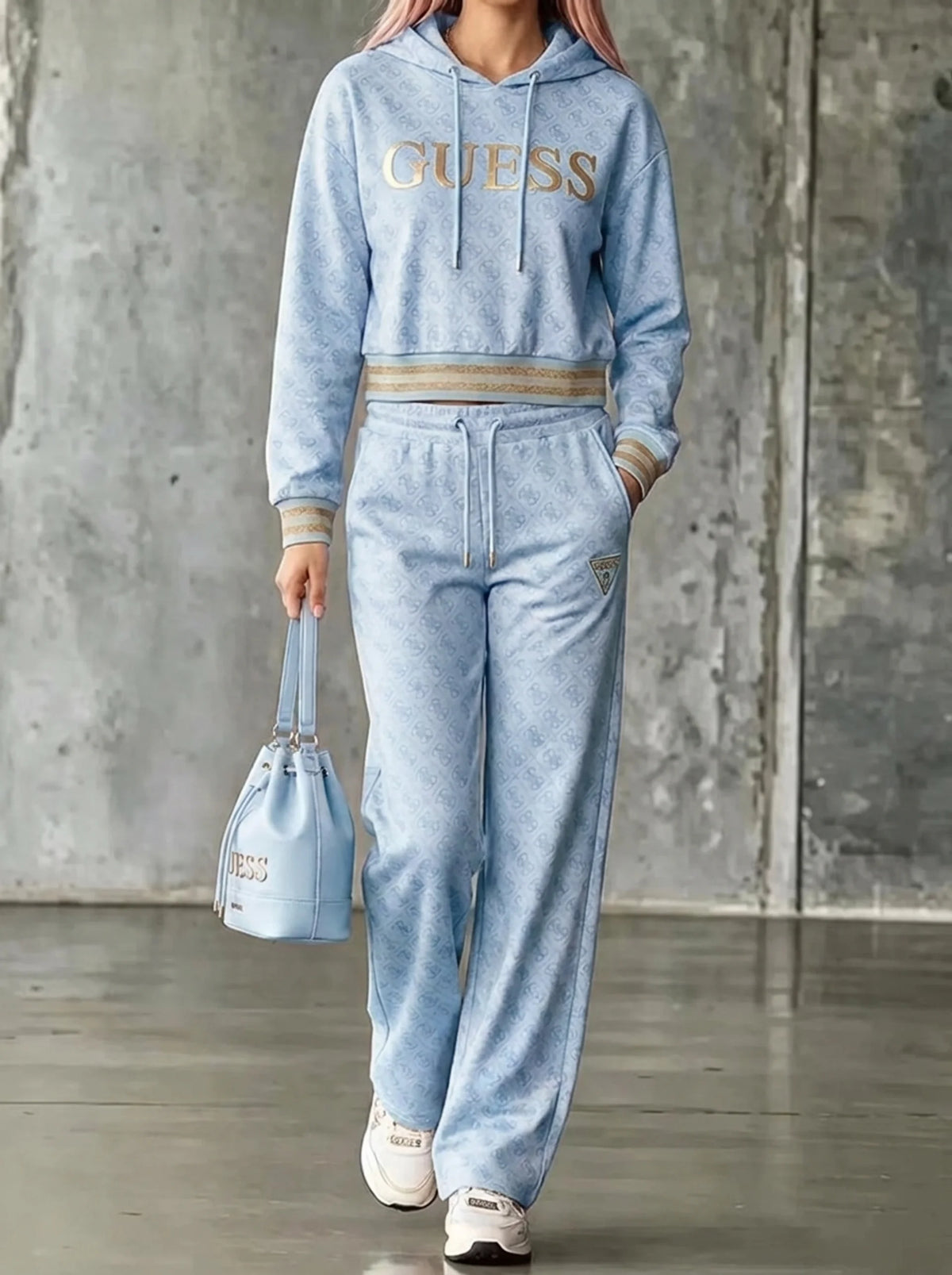 Coordinato Guess in puro cotone - Felpa + Pantalone IN OMAGGIO