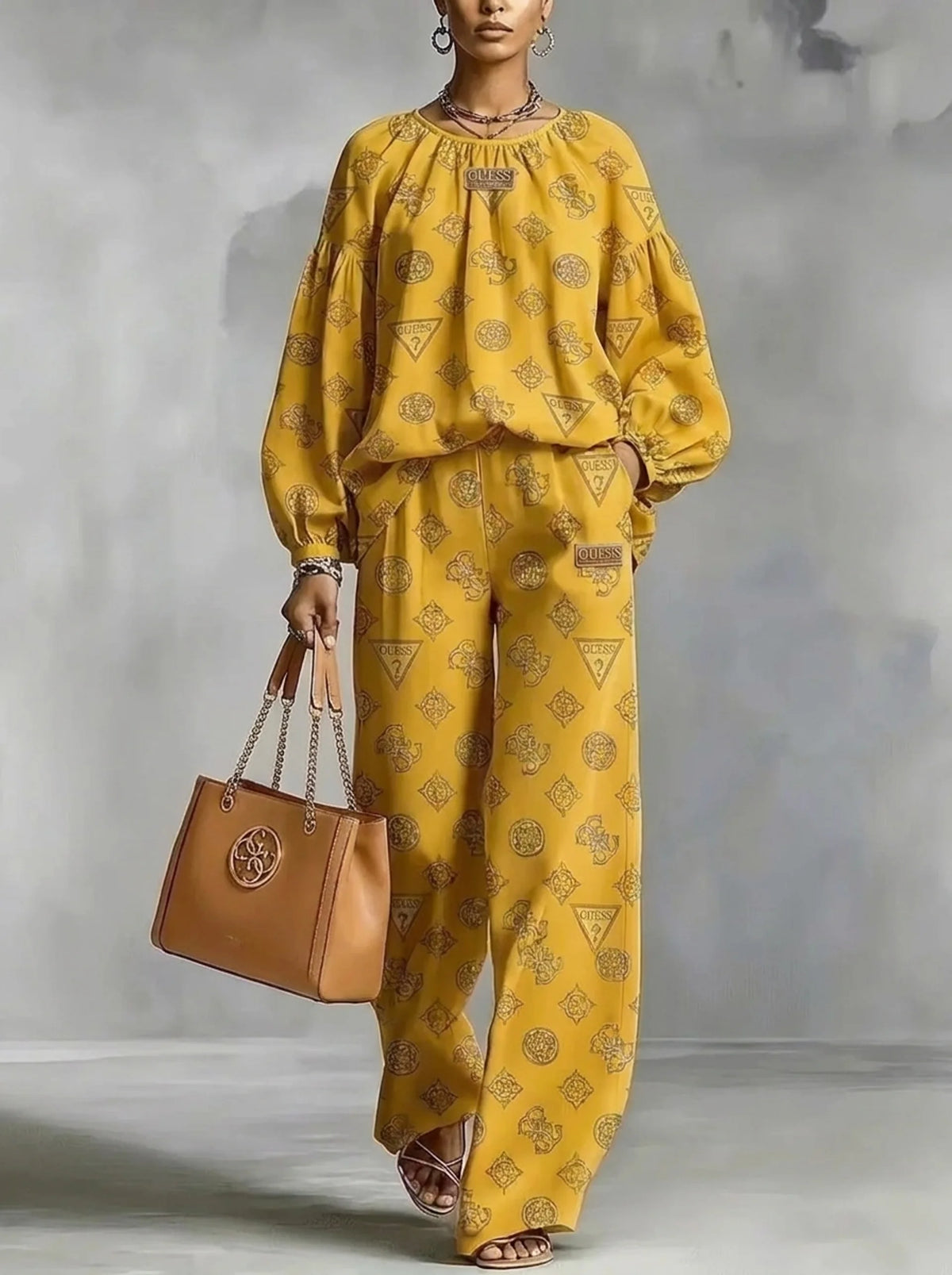 Coordinato Guess in puro cotone - Maglia + Pantalone IN OMAGGIO