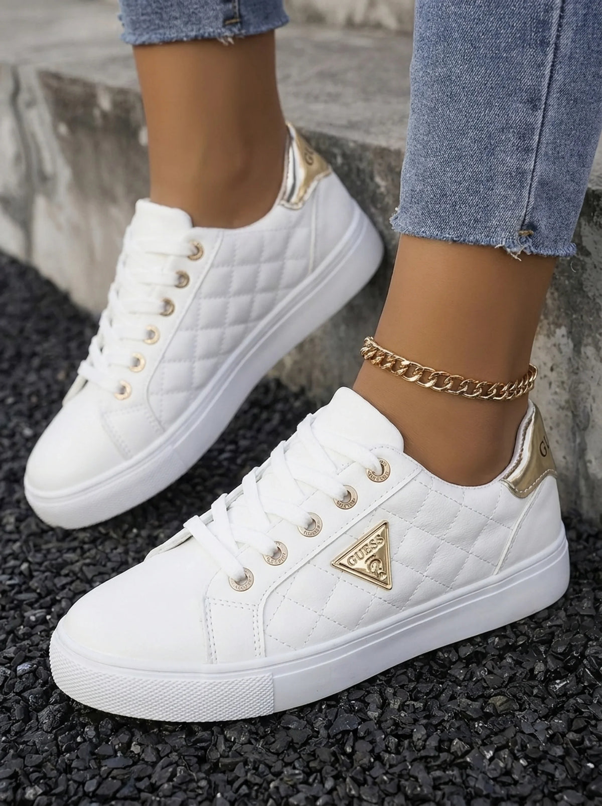 Scarpe casual Guess - comode e pratiche