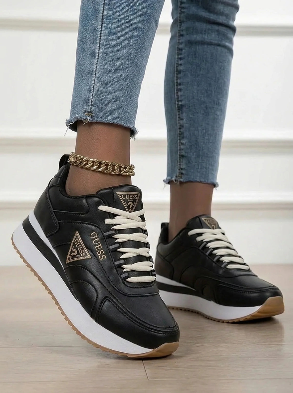 Scarpe casual Guess in pelle