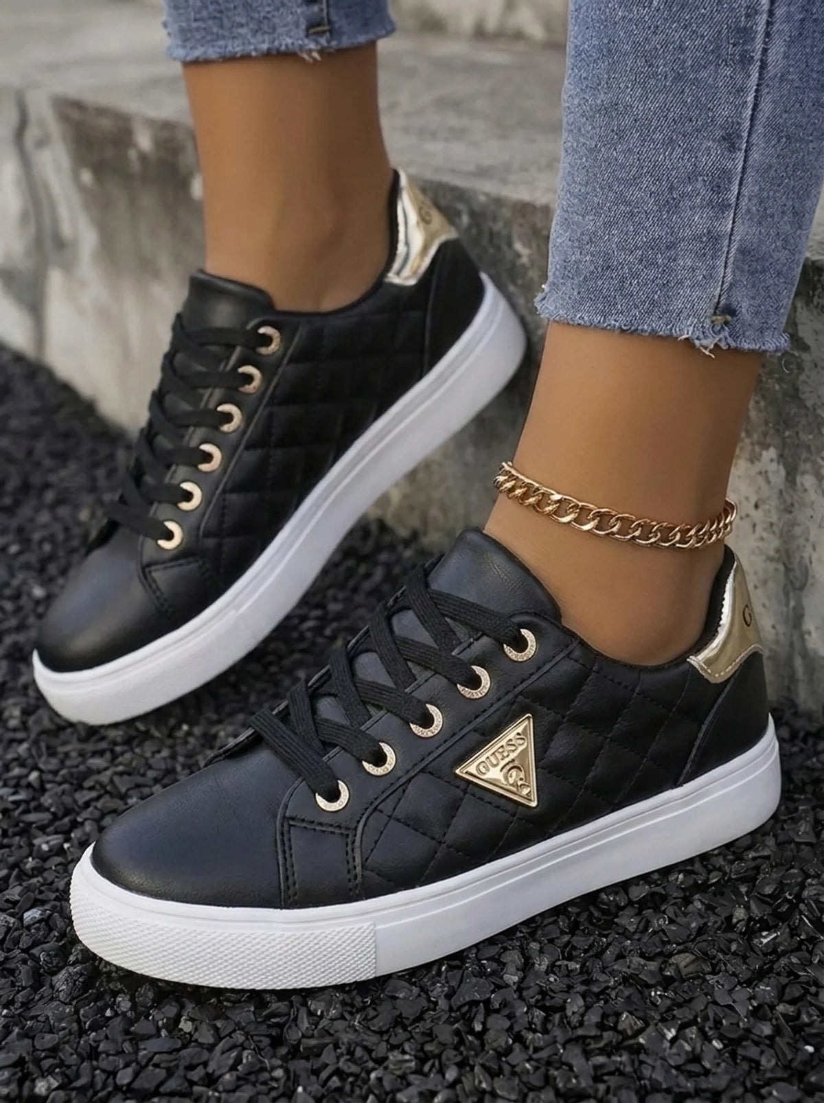 Scarpe casual Guess - comode e pratiche