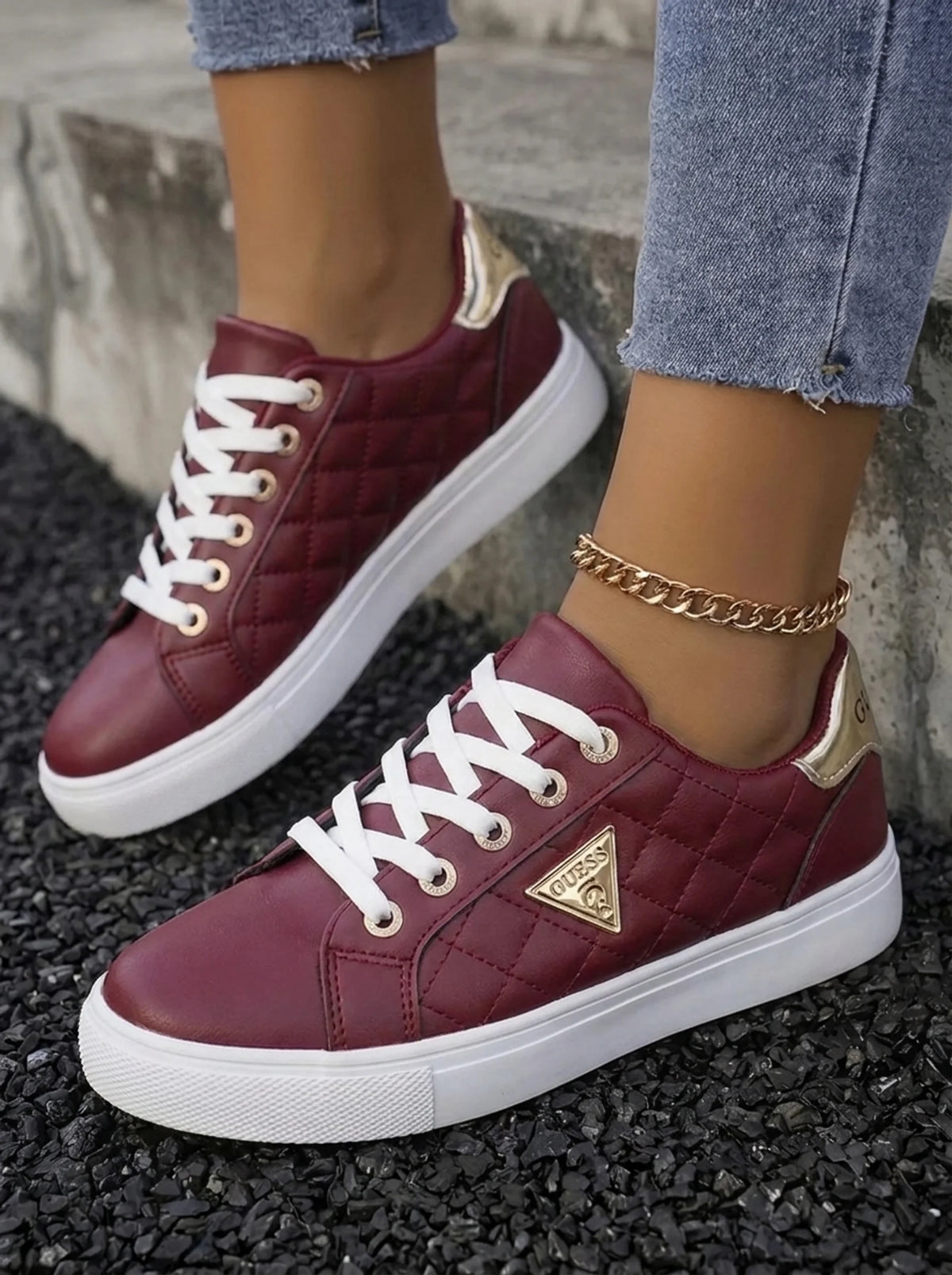 Scarpe casual Guess - comode e pratiche