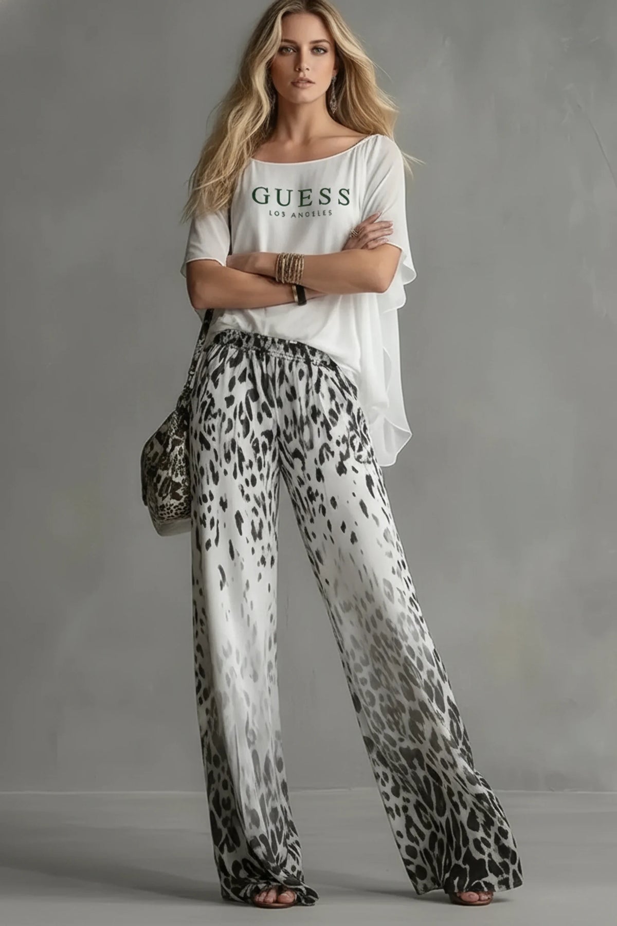 Coordinato Guess in puro cotone - Maglia + Pantalone IN OMAGGIO